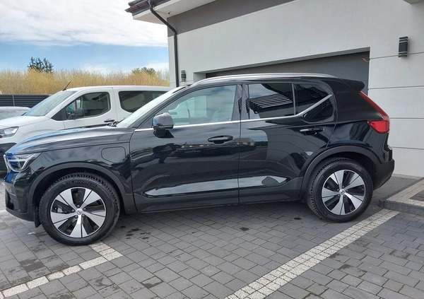 Volvo XC 40 cena 165000 przebieg: 5500, rok produkcji 2023 z Sędziszów Małopolski małe 379